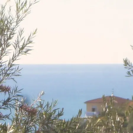 Holiday Erika Caramagna Ligure